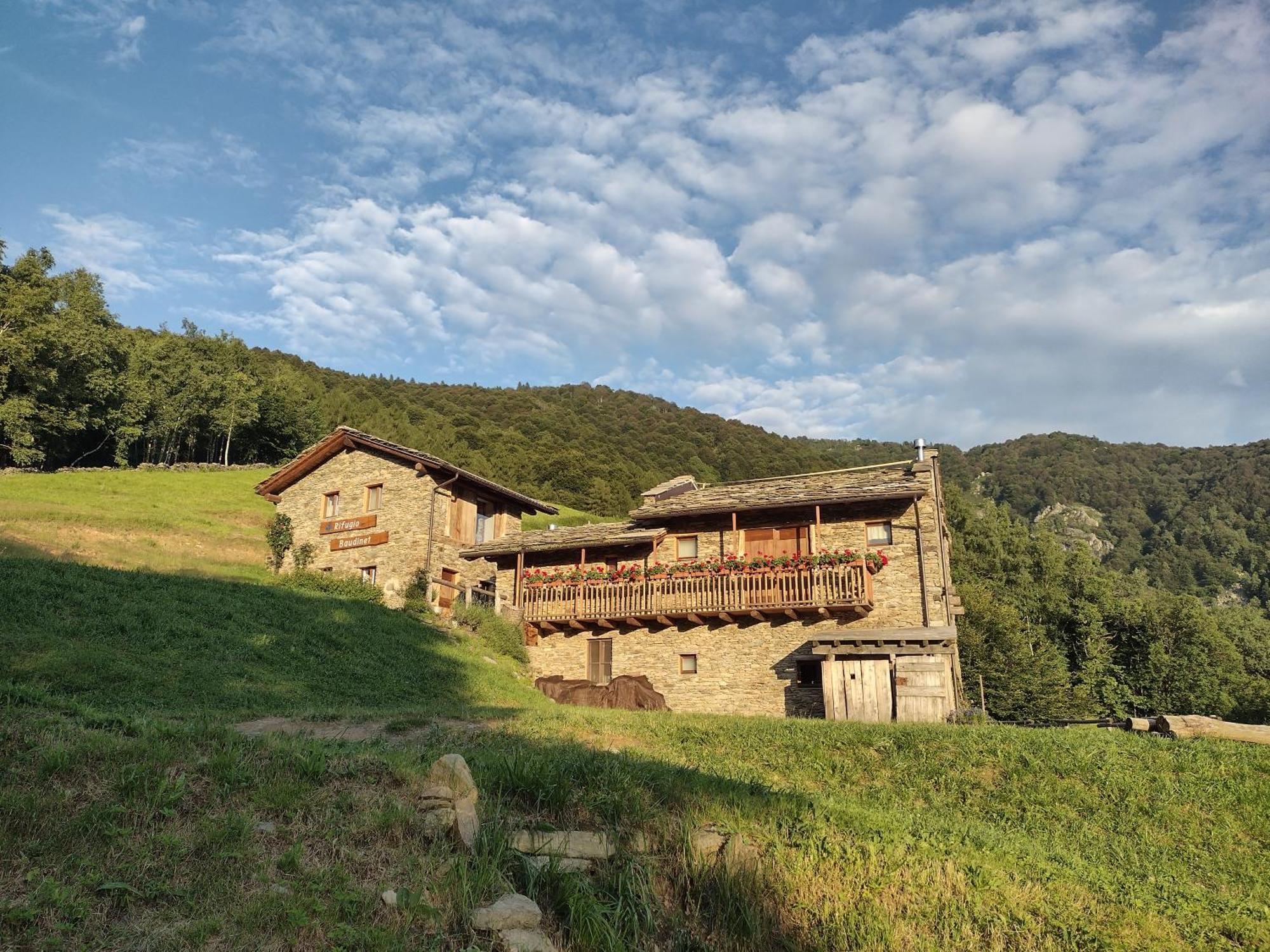 Chiusa di Pesio Rifugio Alpino Baudinet - Trek&Relax Bed & Breakfast エクステリア 写真