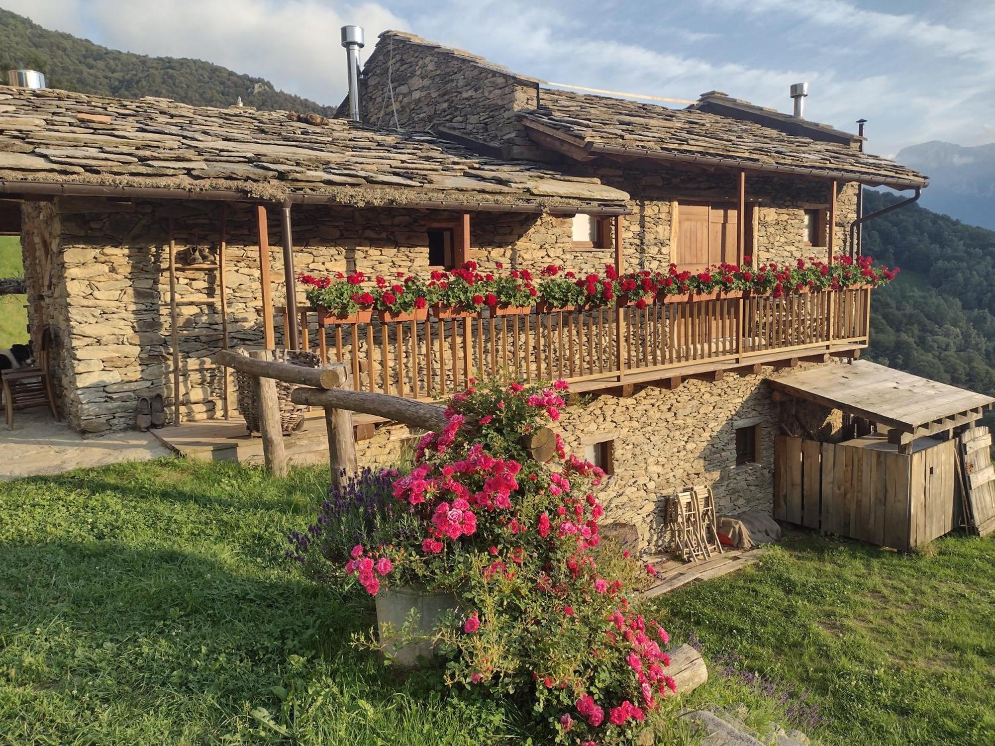 Chiusa di Pesio Rifugio Alpino Baudinet - Trek&Relax Bed & Breakfast エクステリア 写真